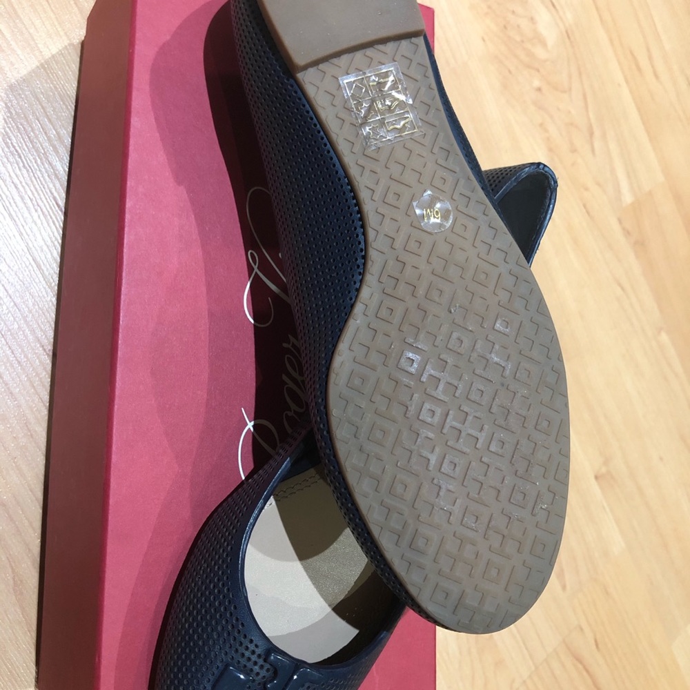 Tory burch flat